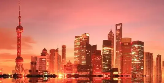 金桥啦啦宝都高达立像旁，金桥国际宁桥路车企白领周末单身脱单联